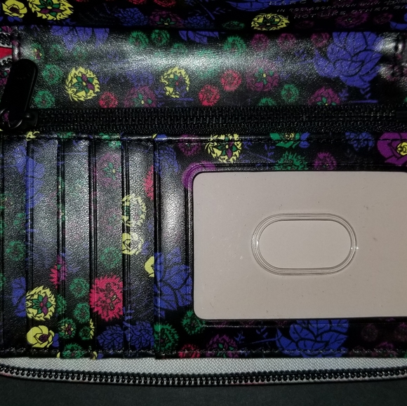 Marc by Marc Jacobs x Disney Zip Around Wristlet - Picture 10 of 13